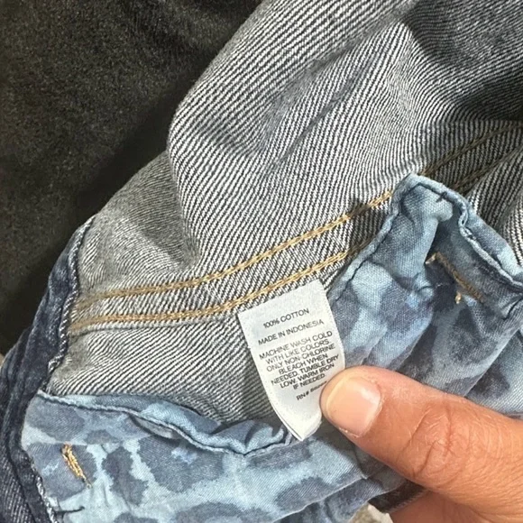 Express Jean Jacket - Picture 8 of 8